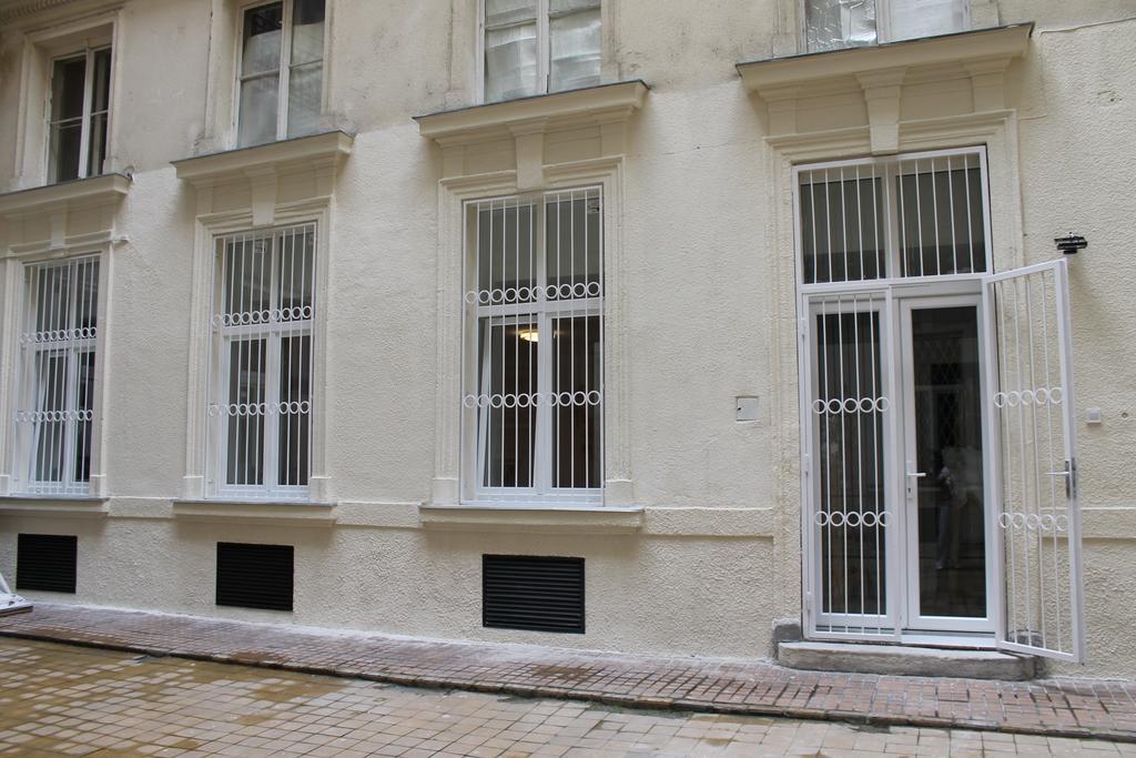 Titaru House In The City Center Of Βουδαπέστη Εξωτερικό φωτογραφία